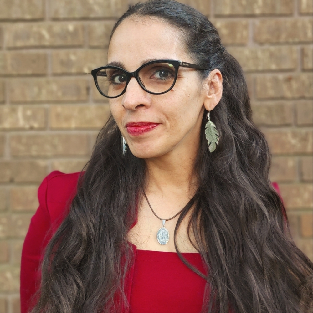 Meet your Posher, Angela